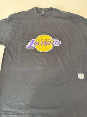 Gildan lakers shirt